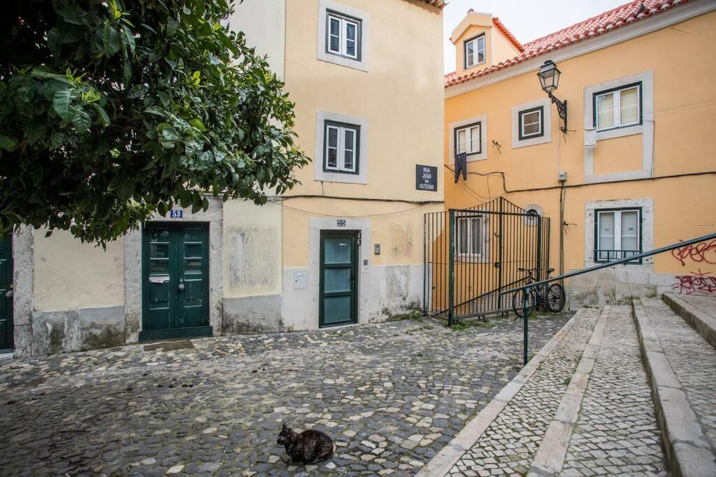 Mouraria 3 - Historic Duplex Apartment Lisbon Exterior photo